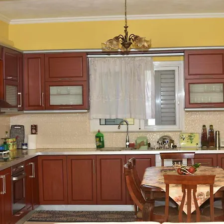 بيت للعطل View Gjirokastër