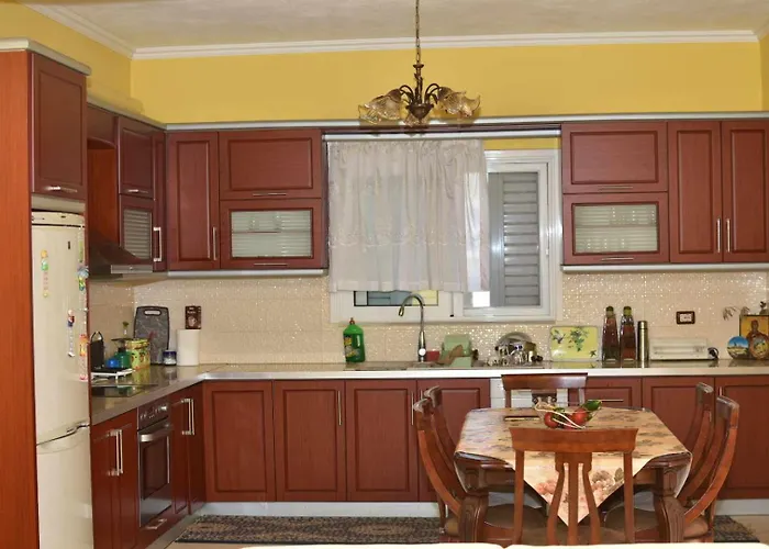 Сasa de vacaciones View Gjirokastër